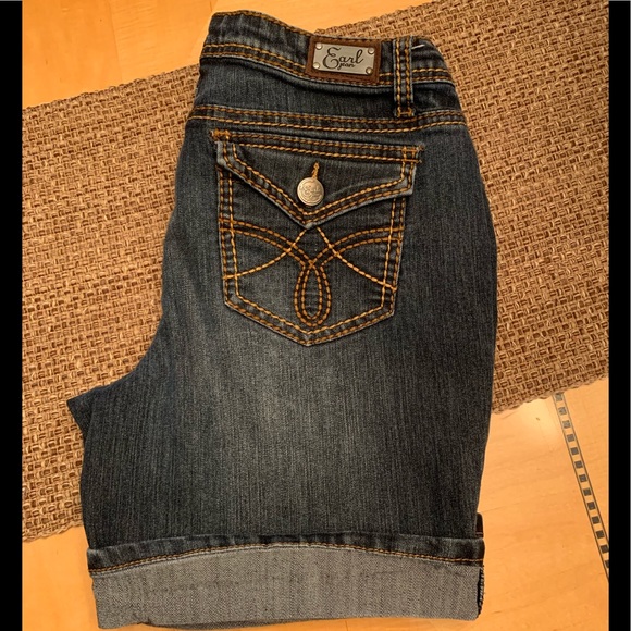 Earl Jean Denim Shorts - Picture 1 of 5